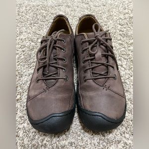 Keen Women’s Sterling City Lace Up Leather Casual Shoe Size 7.5